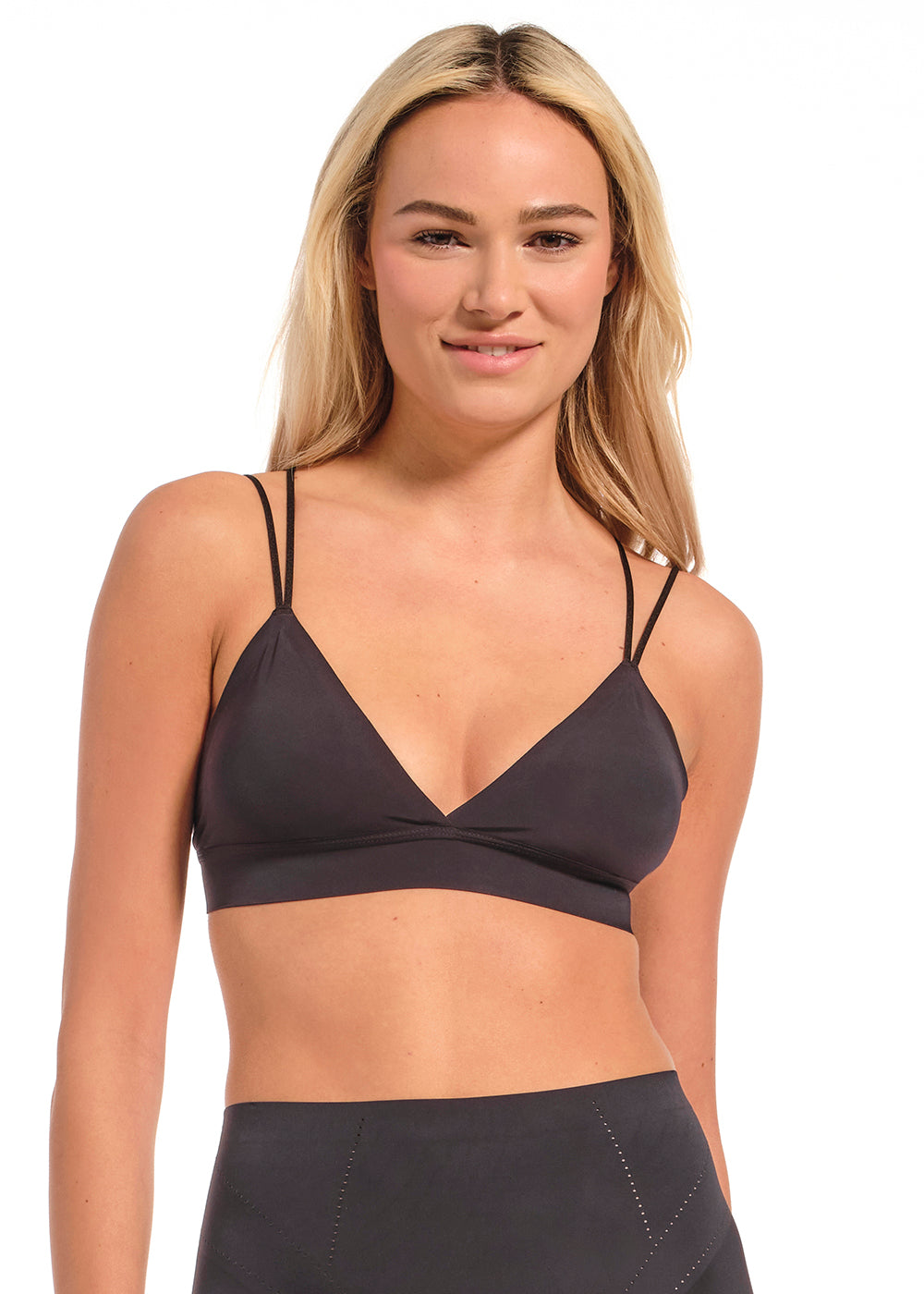 [drive:122_u0mDPyu3UaFrW91DtP98xCusIYkIu:46BR_Black_front_638 1] XS / Black