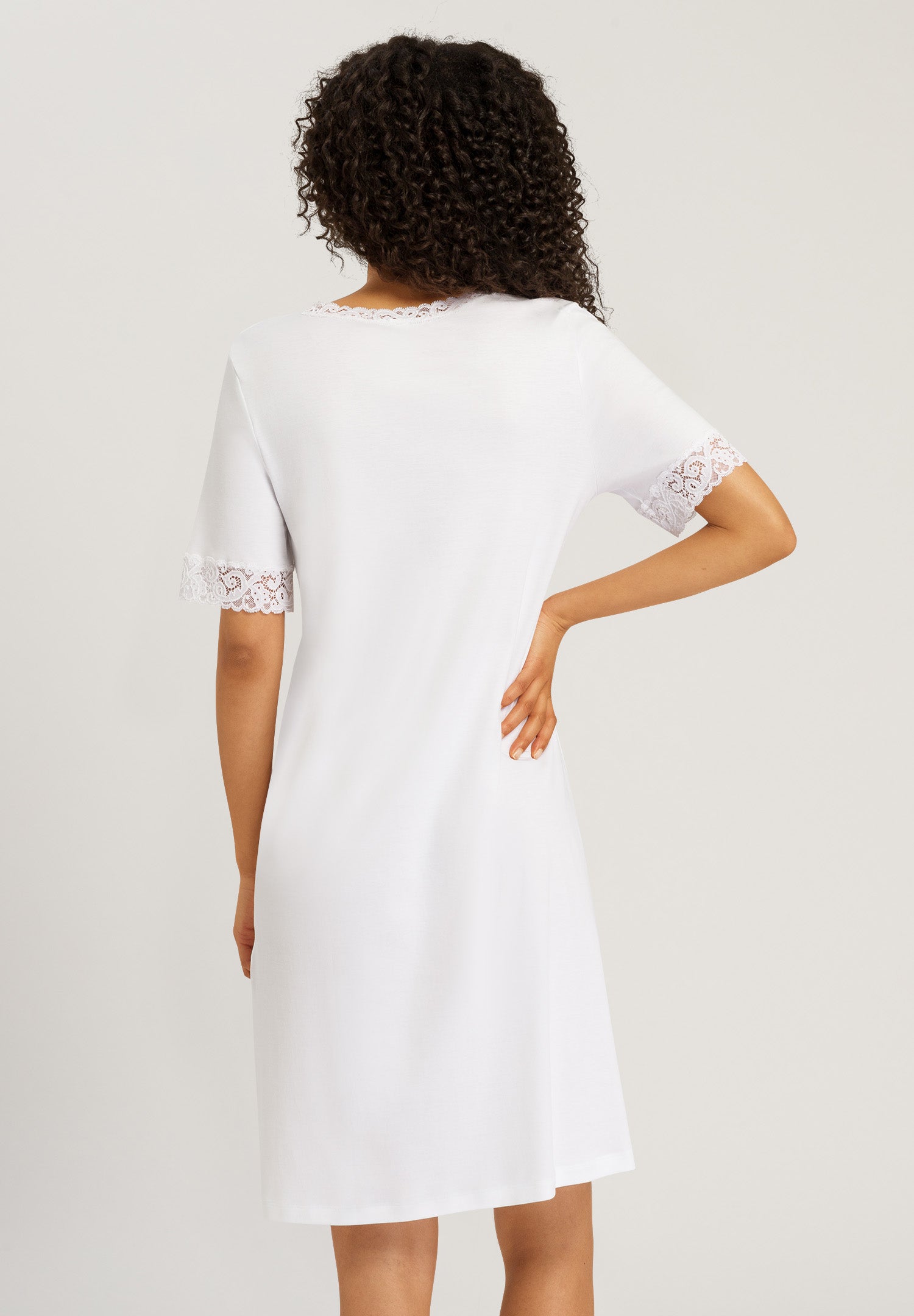 [drive:1FsC7E5jzQtqkMkjSr5fvEtYbzQ_Ouy81:HANRO_B_070101_077040_4] XS / White