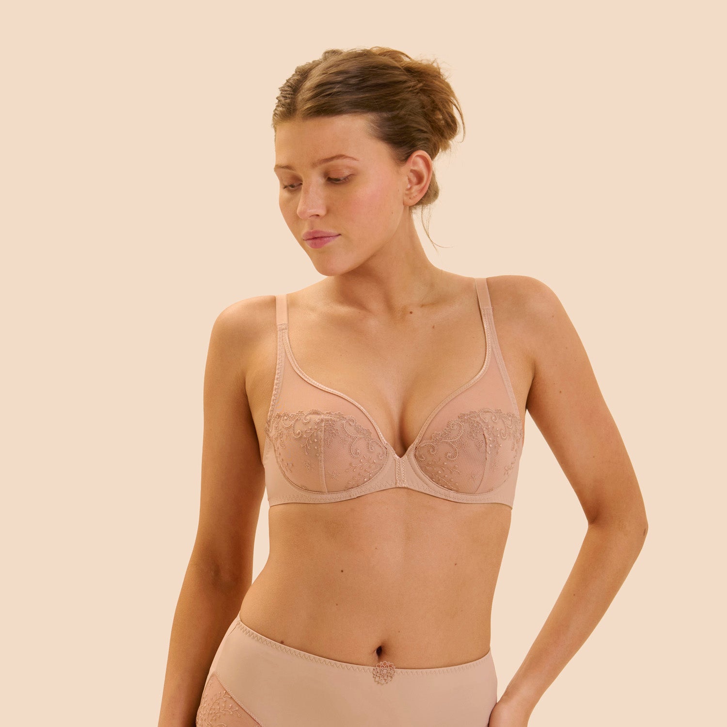 [drive:1NxjurGAlWK_EKm41Vn1SB24myzUb_YHw:1_12X319_709_1 ] Nude / 32B