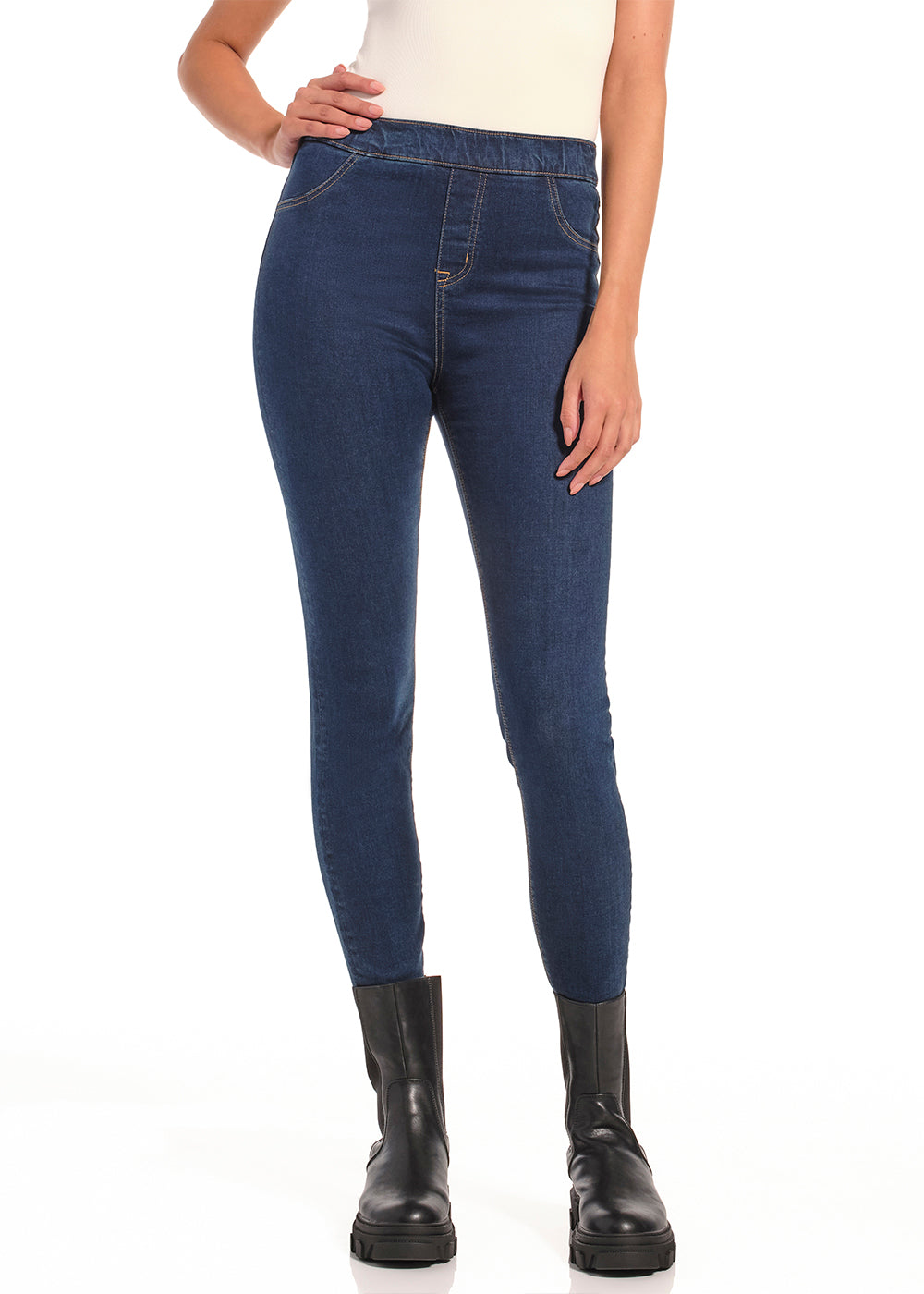 [drive:1hlwW6p5iry-TevNeVRuc41z9lVQCEaGL:16SJ_Jeans-Blue_42TB_White_front_cropped_1431] S / Jeans Blue