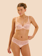 [drive:1t7yC7QPz7LyqGi95-6Ps2YYRNm2OcVlx:1_12X319_383_6 ] Blush / 32B